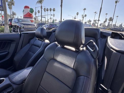 Certified 2022 Ford Mustang Premium image 19