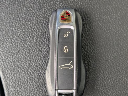 Used 2018 Porsche Panamera 4S w/ Premium Package Plus image 35