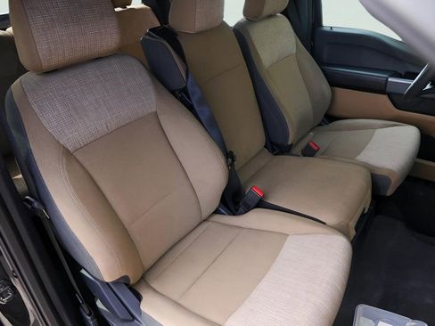 Used 2023 Ford F150 XLT image 32