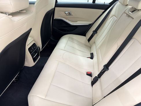 Used 2024 BMW 330i Sedan w/ Premium Package RWD image 25