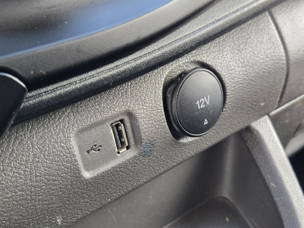 Used 2025 Ford Transit 250 148 High Roof Extended RWD image 19