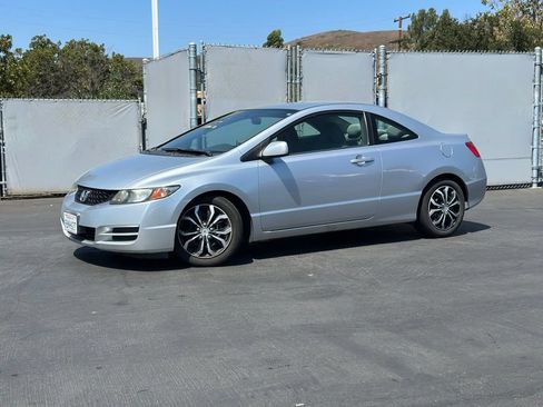 Used 2011 Honda Civic LX image 1