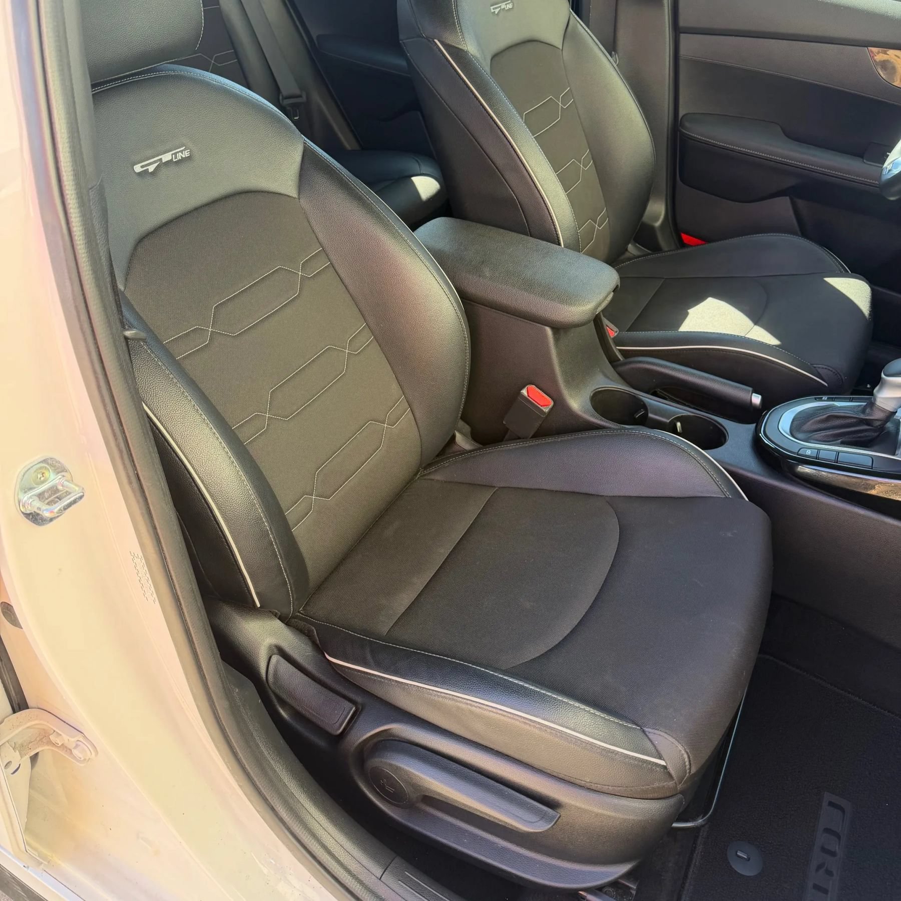 Used 2022 Kia Forte GT-Line FWD image 21