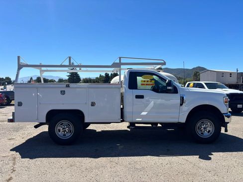 Used 2022 Ford F350 XL w/ Power Equipment Group AWD/4WD image 3