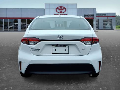Used 2025 Toyota Corolla LE image 5
