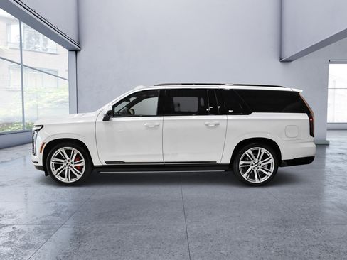 Used 2025 Cadillac Escalade ESV Sport Platinum w/ LPO, Floor Liner Package AWD/4WD image 3
