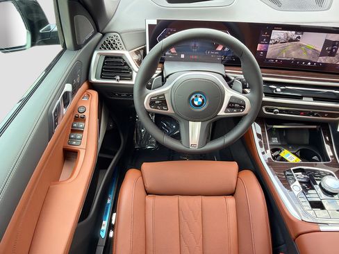 New 2026 BMW X5 xDrive50e w/ Executive Package AWD/4WD image 17