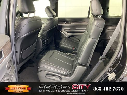 New 2026 Jeep Grand Cherokee L Limited AWD/4WD image 30