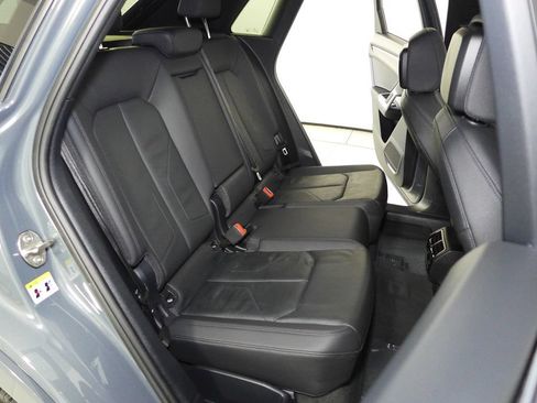 Used 2023 Audi Q3 2.0T Premium w/ Black Optic Package AWD/4WD image 20