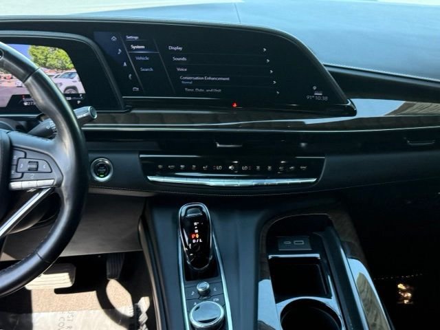 Used 2024 Cadillac Escalade ESV Sport Platinum w/ LPO, ONYX Package AWD/4WD image 24