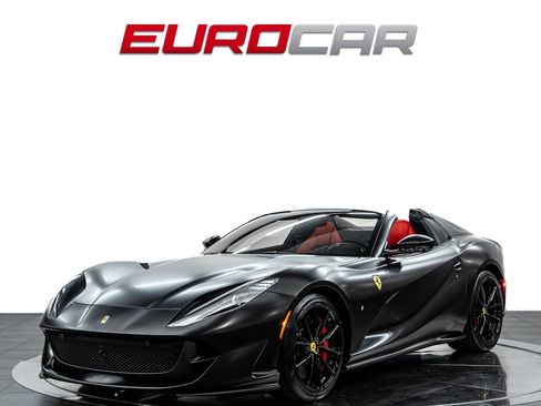 Used 2022 Ferrari 812 GTS RWD image 1