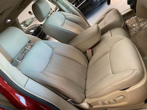 Used 2008 Cadillac DTS image 19