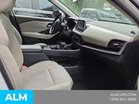 Used 2025 Nissan Rogue SV FWD image 8