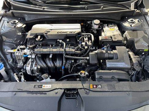 New 2026 Hyundai Elantra SE w/ Cargo Package image 18