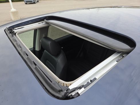 Used 2024 Honda CR-V EX-L image 3