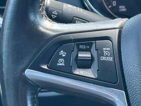 Used 2022 Buick Encore Preferred w/ Safety Package II AWD/4WD image 24