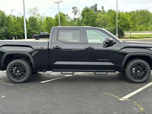 New 2026 Toyota Tundra Limited AWD/4WD image 32