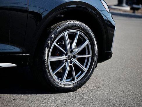 Certified 2024 Audi SQ5 Premium AWD/4WD image 4