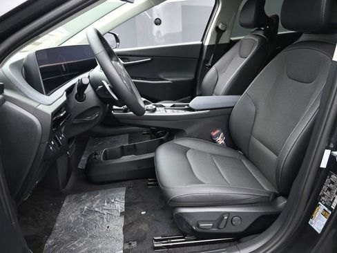 Used 2024 Kia EV6 Light image 15