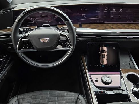 Certified 2025 Cadillac Escalade Sport Platinum image 14