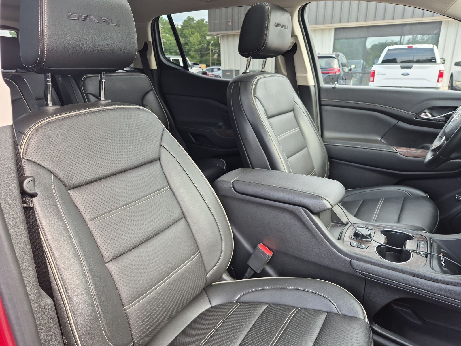 Certified 2023 GMC Acadia Denali w/ Denali Ultimate Package FWD image 31
