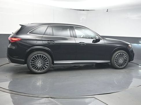 Used 2026 Mercedes-Benz GLC 300 image 8