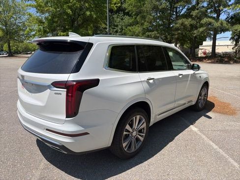Used 2024 Cadillac XT6 Premium Luxury w/ Technology Package AWD/4WD image 5