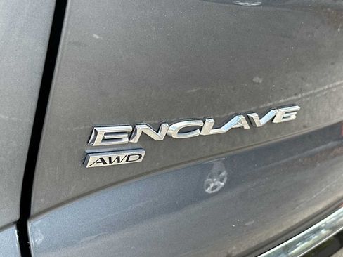 Used 2021 Buick Enclave Essence w/ Sound and Sites Package AWD/4WD image 11