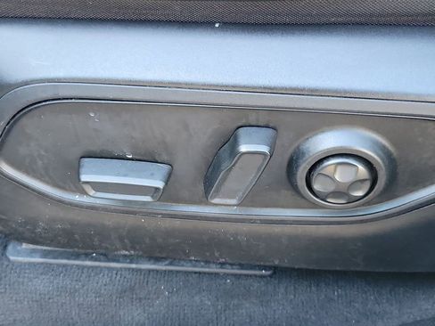 Used 2022 Jeep Grand Cherokee L Laredo image 21