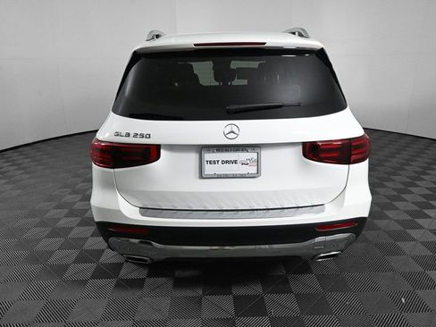 New 2025 Mercedes-Benz GLB 250 GLB 250 image 28
