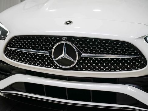 Used 2022 Mercedes-Benz C 300 Sedan image 8