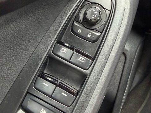 Used 2024 Subaru Crosstrek 2.5i Sport AWD/4WD image 17