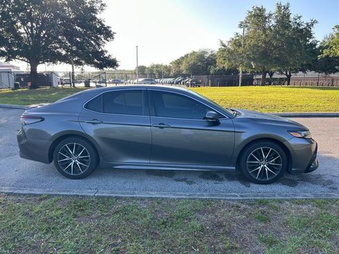 Used 2024 Toyota Camry SE w/ Convenience Package FWD image 6