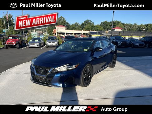 Used 2019 Nissan Maxima 3.5 SL w/ Floor Mat Group FWD image 1