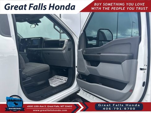 Used 2024 Ford F350 XL w/ Snow Plow/Camper Package AWD/4WD image 24