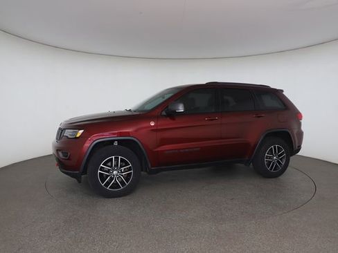 Used 2017 Jeep Grand Cherokee Trailhawk w/ Trailhawk Luxury Group AWD/4WD image 5