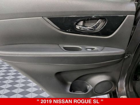 Used 2019 Nissan Rogue SL w/ Premium Package AWD/4WD image 28