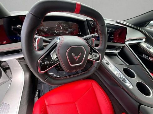 Used 2026 Chevrolet Corvette Stingray Convertible w/ 1LT RWD image 7