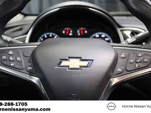 Used 2023 Chevrolet Malibu LT image 9