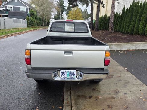 Used 2001 Toyota Tacoma 4x4 Xtracab image 6