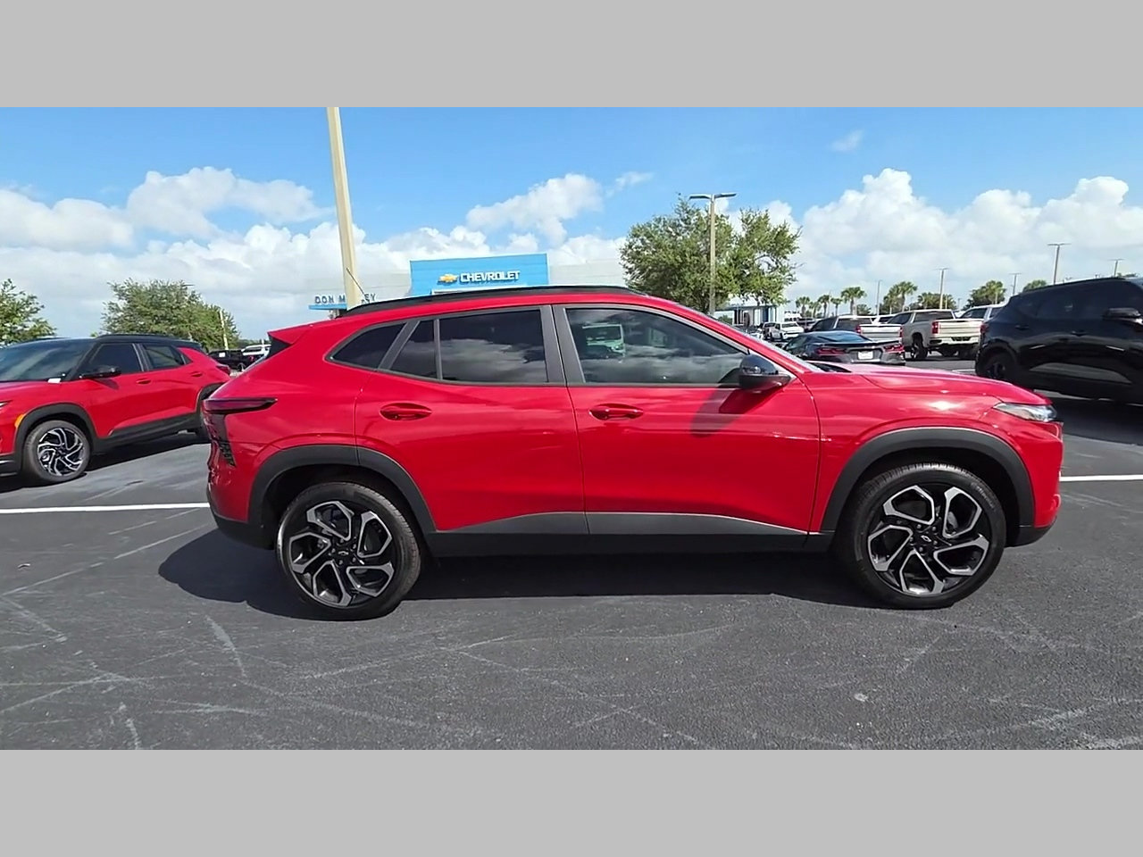 New 2026 Chevrolet Trax RS w/ Driver Confidence Package FWD image 17
