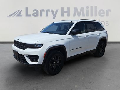 Used 2024 Jeep Grand Cherokee Altitude