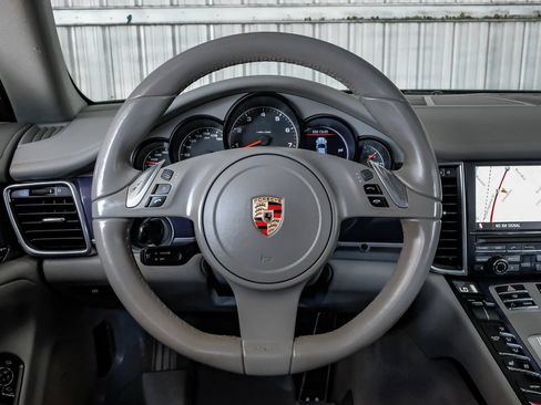 Used 2011 Porsche Panamera 4 AWD/4WD image 15