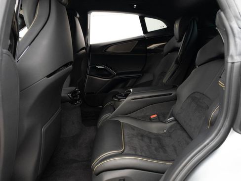 Used 2024 Ferrari Purosangue AWD/4WD image 57