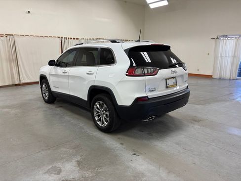 Used 2021 Jeep Cherokee Latitude Lux w/ Comfort/Convenience Group AWD/4WD image 6