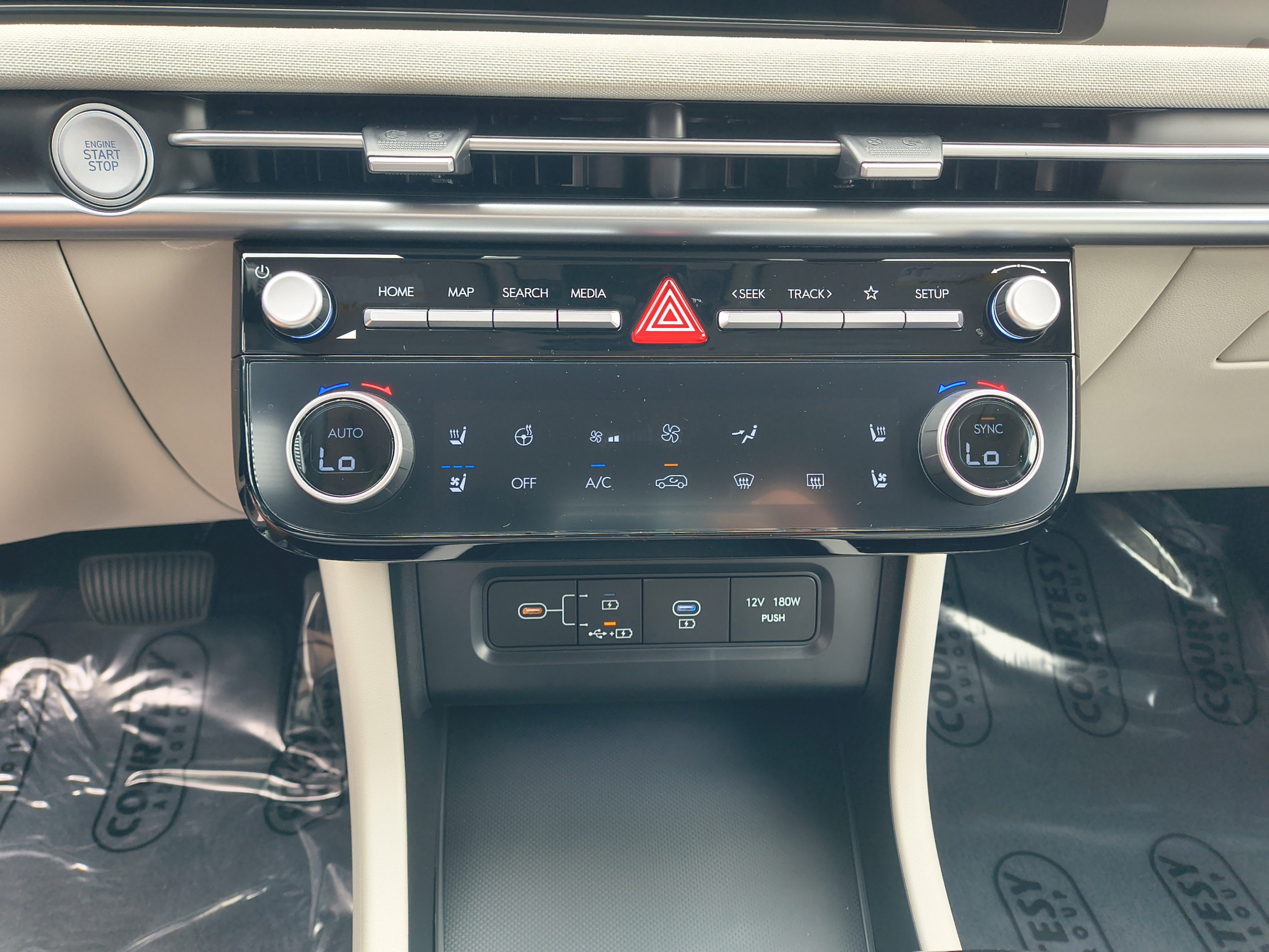 New 2026 Hyundai Tucson Limited FWD image 26