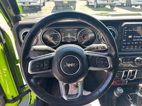 Used 2021 Jeep Gladiator Rubicon AWD/4WD image 6