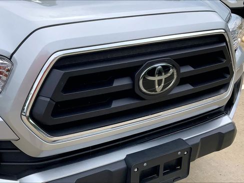 Certified 2022 Toyota Tacoma SR5 w/ Technology Package RWD image 31