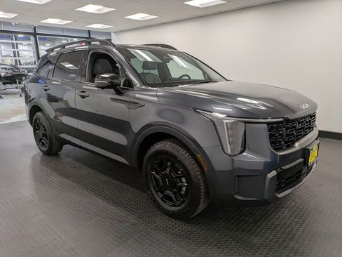 Used 2024 Kia Sorento SX Prestige w/ Sage Leather Package image 3