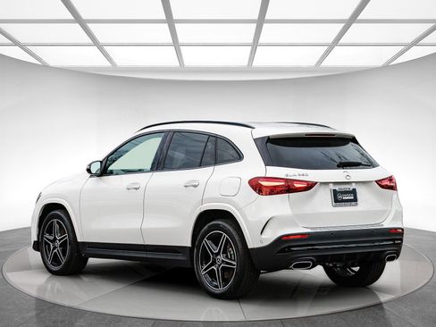Certified 2025 Mercedes-Benz GLA 250 image 2